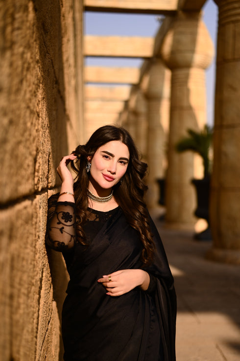 Rose Black Embroided - Saree