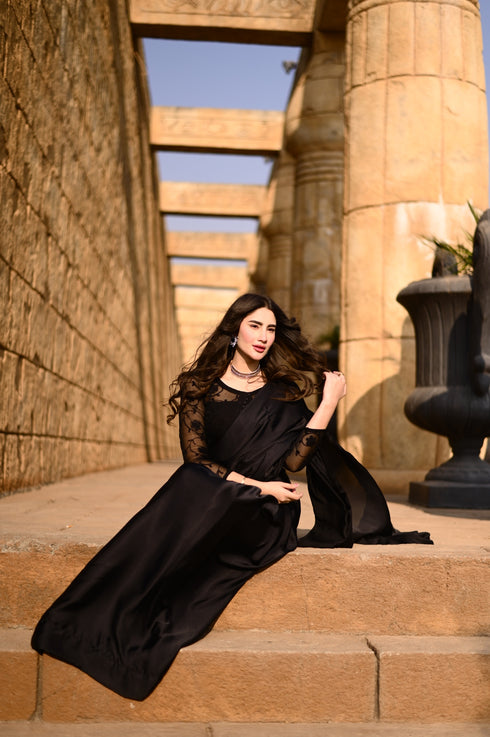 Rose Black Embroided - Saree