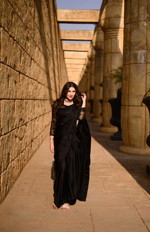 Rose Black Embroided - Saree