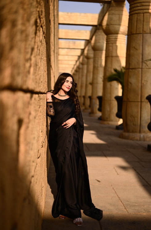Rose Black Embroided - Saree