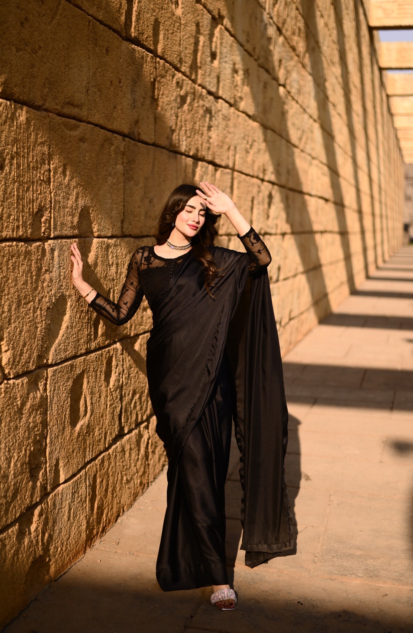 Rose Black Embroided - Saree