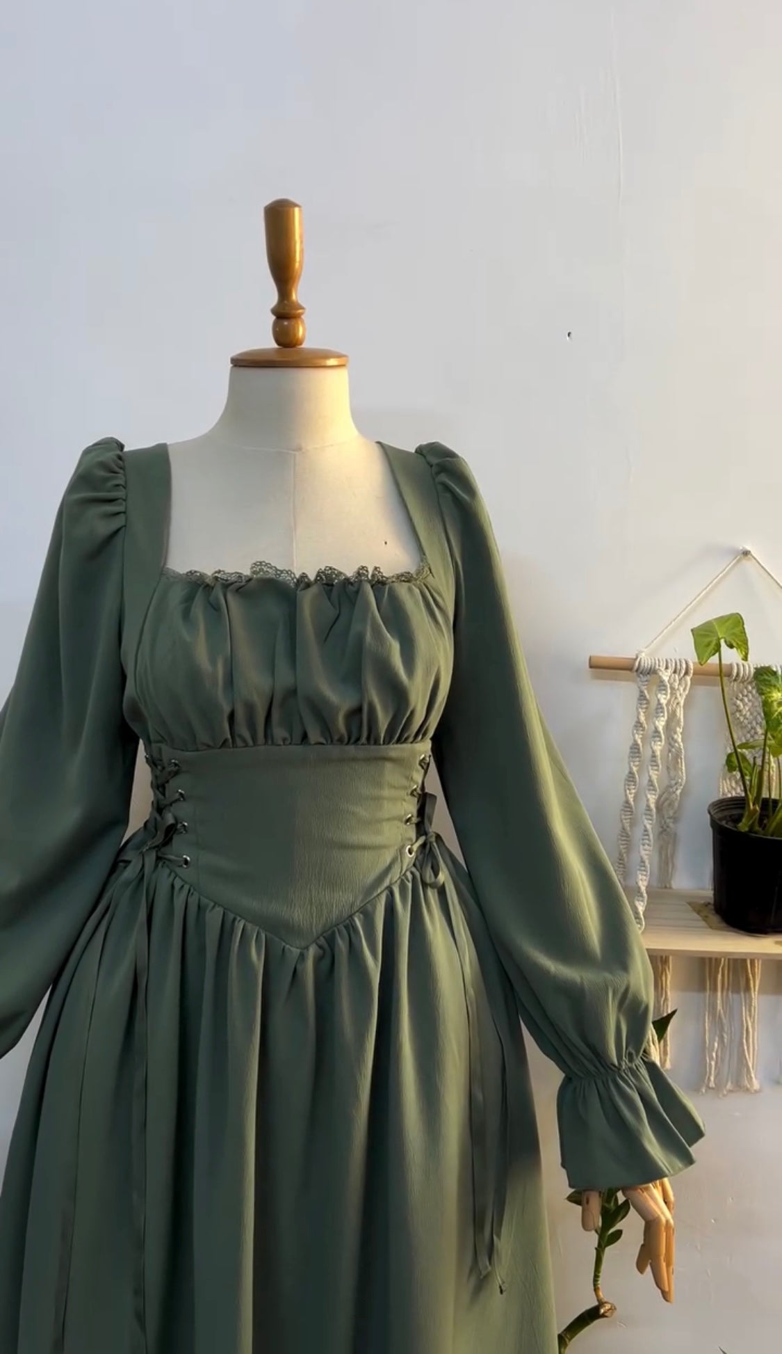 Green Emily Chic