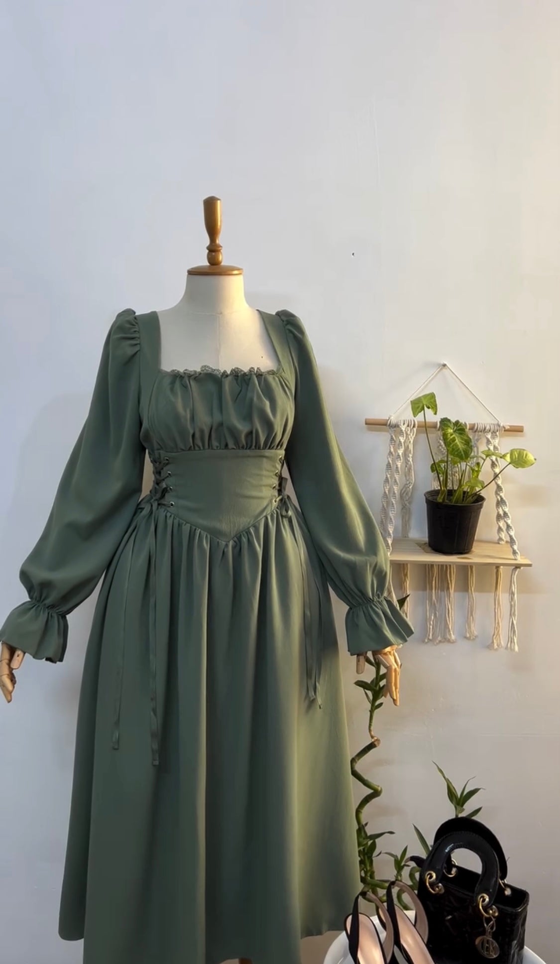 Green Emily Chic